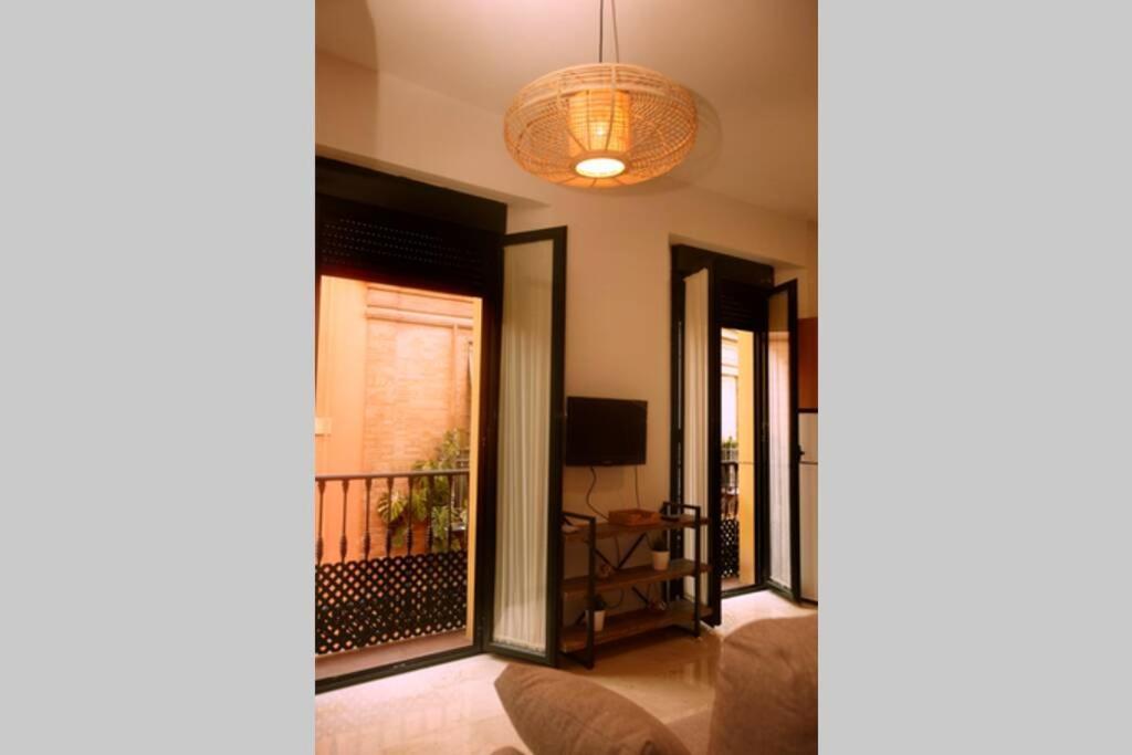 Apartamento Barrio Alfalfa Apartment Севиля Екстериор снимка
